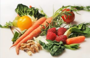 Alimentatia cainilor - Vitamina B si Cerealele in alimentatie-min